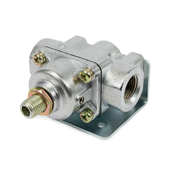 4.5 - 9 PSI Aluminum Fuel Pressure Regulator - Chrome - Image 3
